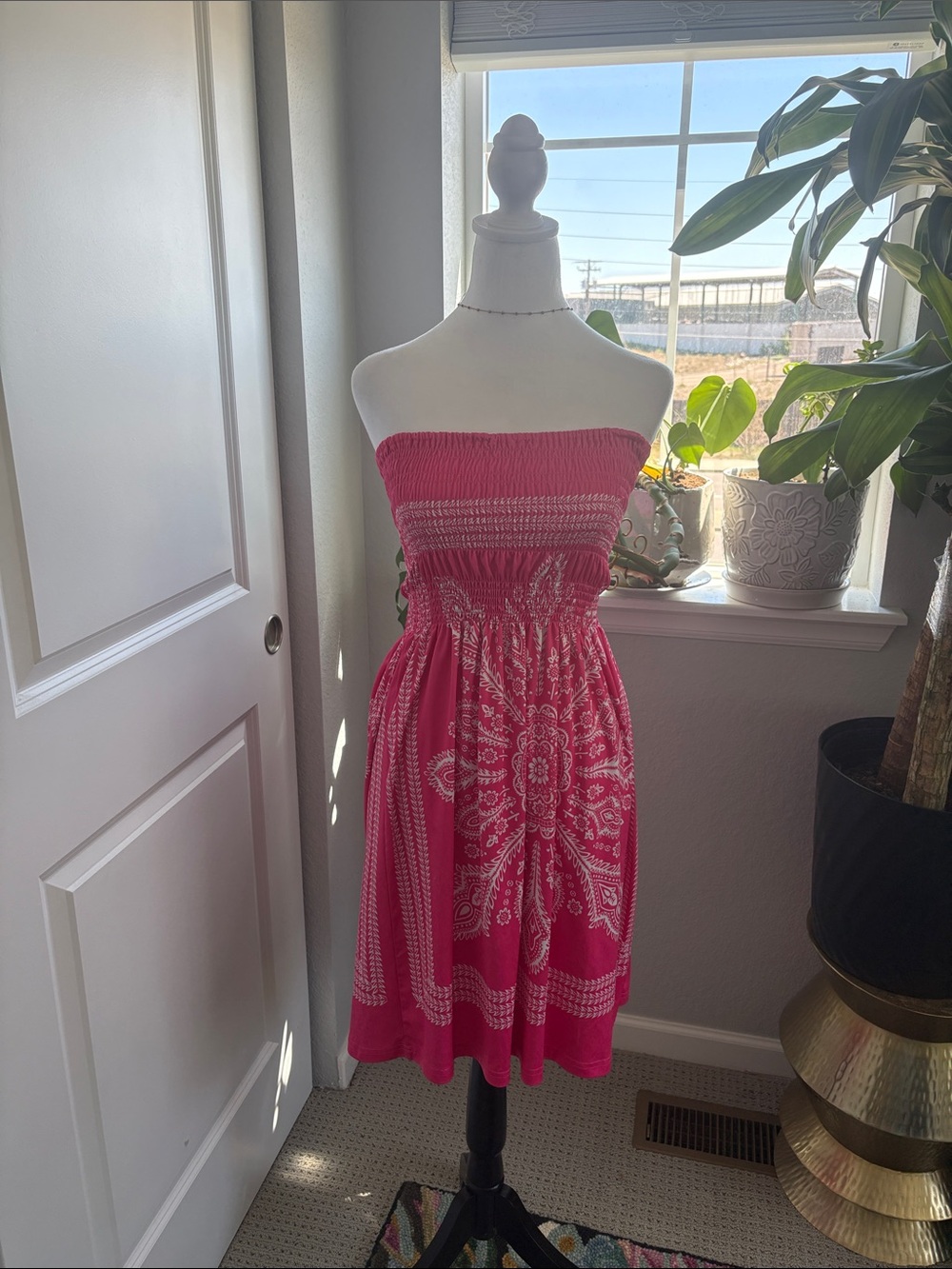 VENUS Strapless Hot Pink Bandana-Print Summer Dress